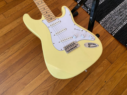 Counterfeit Fender Yngwie Malmsteen Stratocaster | Vintage Yellow