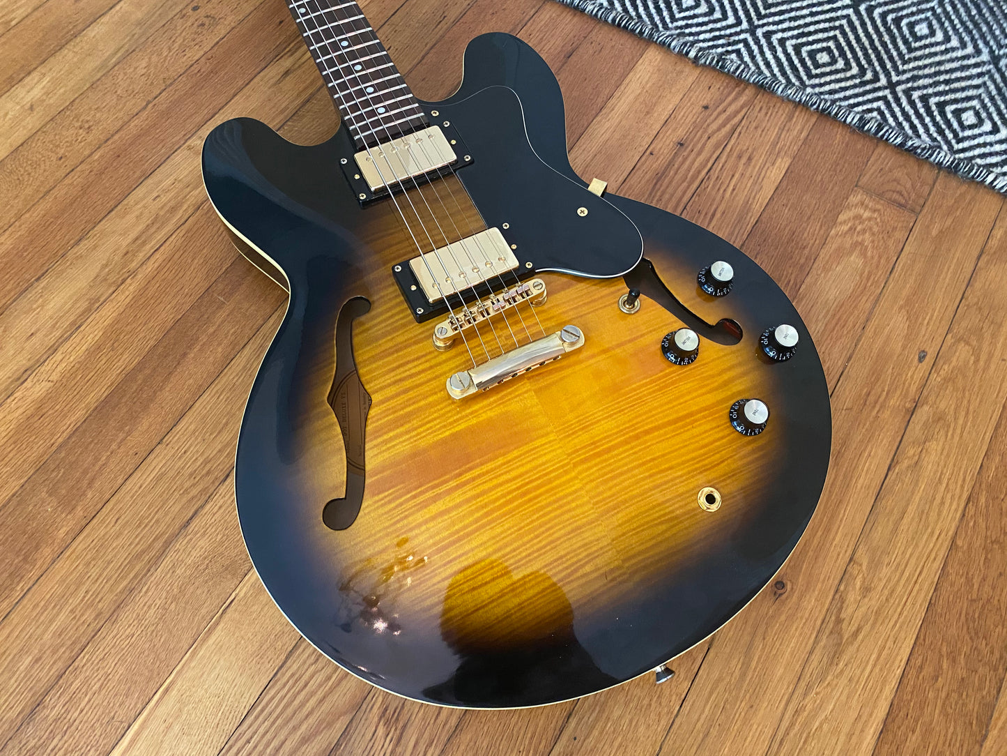 2006 Epiphone Dot Deluxe VS Flame Top | Fresh Setup, Hard Case, Parsons Street Humbuckers, Fresh Wiring