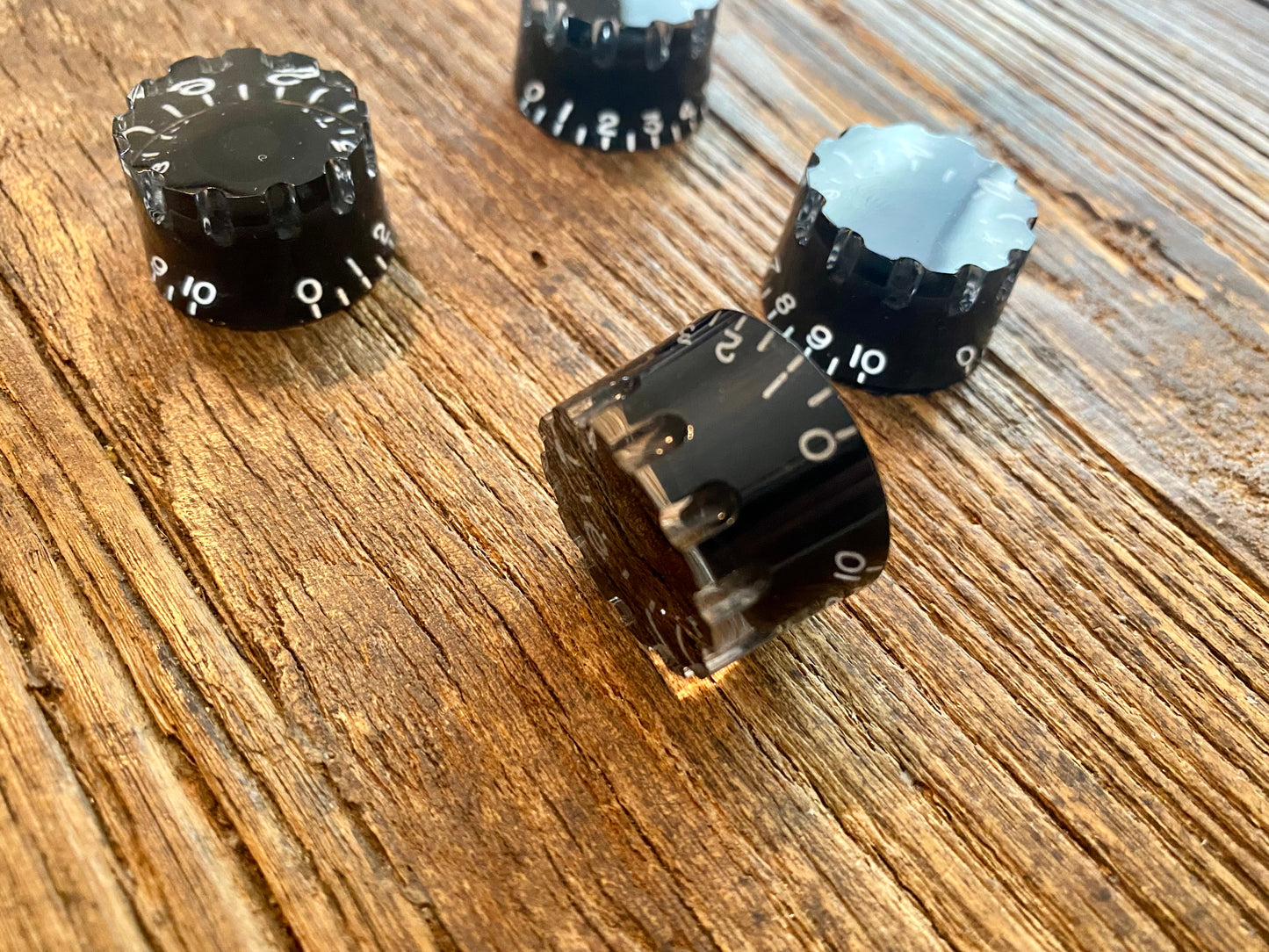 Black Speed Knobs | 24-Spline | Notched Edge, From 2016 Gibson Les Paul Studio HP