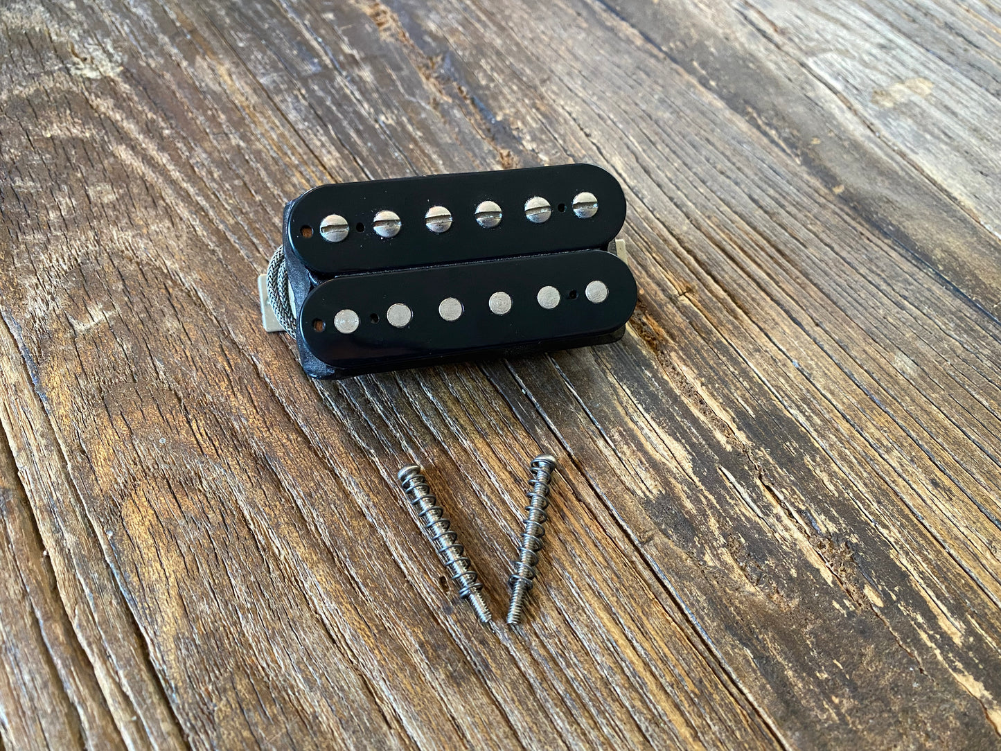 490R Neck Humbucker | 7.78 kΩ DCR, Vintage Braid, Springs and Screws